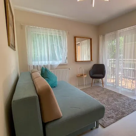 Aranypart Apartman Apartment