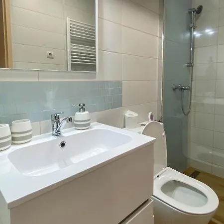 Aranypart Apartman Apartment *