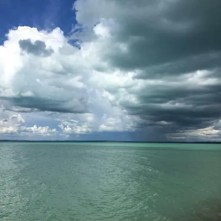 Aranypart Daire Siofok